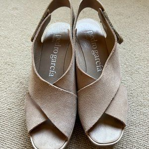 Pedro García Suede Slingback Wedge Sandal (Color: Desert Castoro, Size 37)